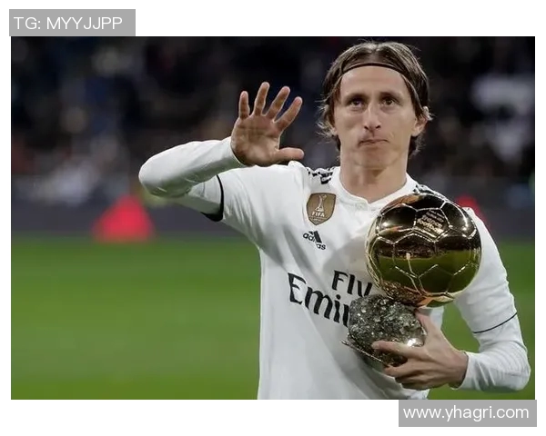 莫德里奇再遇昔日旧将宿敌往事重燃绿茵场再起波澜